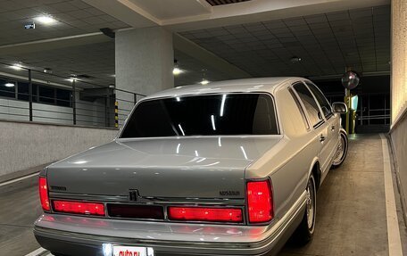 Lincoln Town Car II, 1995 год, 1 600 000 рублей, 4 фотография