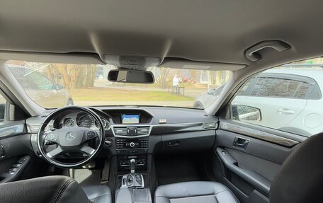 Mercedes-Benz E-Класс, 2010 год, 1 850 000 рублей, 13 фотография