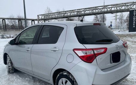 Toyota Vitz, 2019 год, 1 070 000 рублей, 6 фотография
