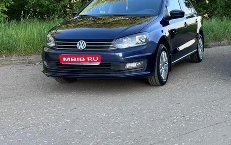 Volkswagen Polo VI (EU Market), 2017 год, 1 050 000 рублей, 1 фотография