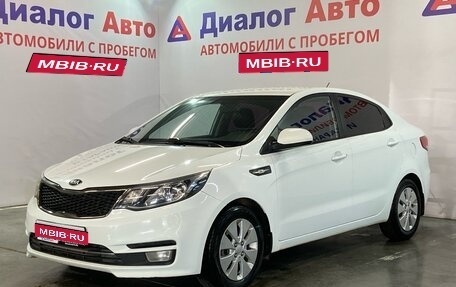 KIA Rio III рестайлинг, 2015 год, 937 000 рублей, 1 фотография