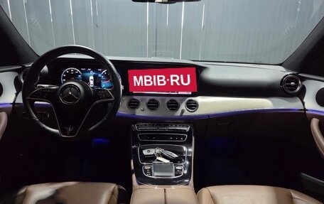Mercedes-Benz E-Класс, 2021 год, 3 250 000 рублей, 7 фотография