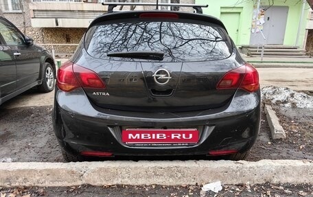 Opel Astra J, 2011 год, 720 000 рублей, 8 фотография