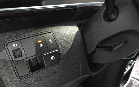 Hyundai Staria, 2021 год, 2 934 000 рублей, 8 фотография