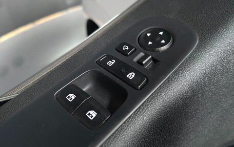 Hyundai Staria, 2021 год, 2 934 000 рублей, 7 фотография