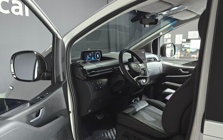 Hyundai Staria, 2021 год, 2 934 000 рублей, 19 фотография