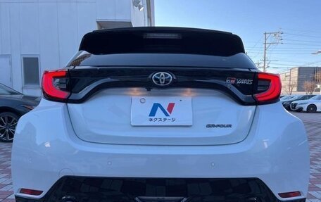 Toyota Yaris Cross, 2022 год, 1 890 275 рублей, 6 фотография