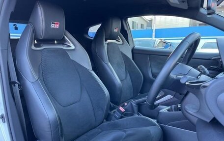 Toyota Yaris Cross, 2022 год, 1 890 275 рублей, 8 фотография