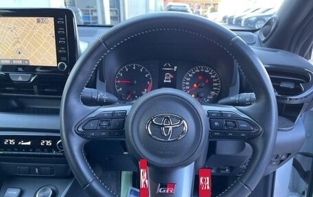 Toyota Yaris Cross, 2022 год, 1 890 275 рублей, 12 фотография