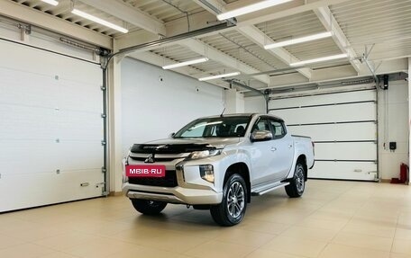 Mitsubishi L200 IV рестайлинг, 2019 год, 2 699 900 рублей, 2 фотография