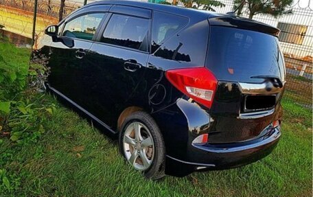 Subaru Trezia, 2011 год, 900 000 рублей, 1 фотография