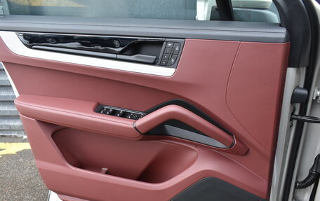 Porsche Cayenne III, 2025 год, 19 700 000 рублей, 16 фотография