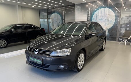 Volkswagen Jetta VI, 2012 год, 750 000 рублей, 1 фотография