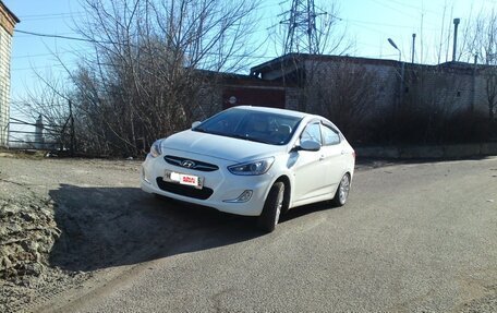 Hyundai Solaris II рестайлинг, 2013 год, 1 075 000 рублей, 16 фотография