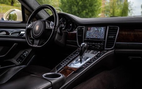 Porsche Panamera II рестайлинг, 2009 год, 2 450 000 рублей, 8 фотография