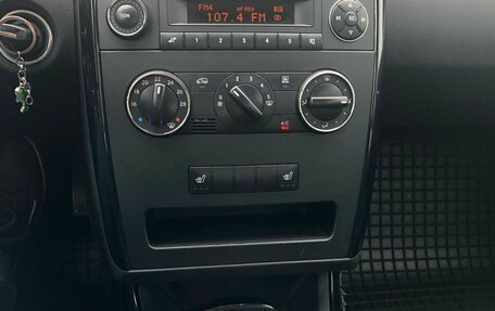 Mercedes-Benz A-Класс, 2011 год, 750 000 рублей, 15 фотография
