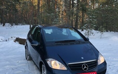 Mercedes-Benz A-Класс, 2011 год, 750 000 рублей, 14 фотография