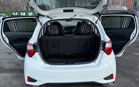 Toyota Vitz, 2018 год, 1 200 000 рублей, 17 фотография