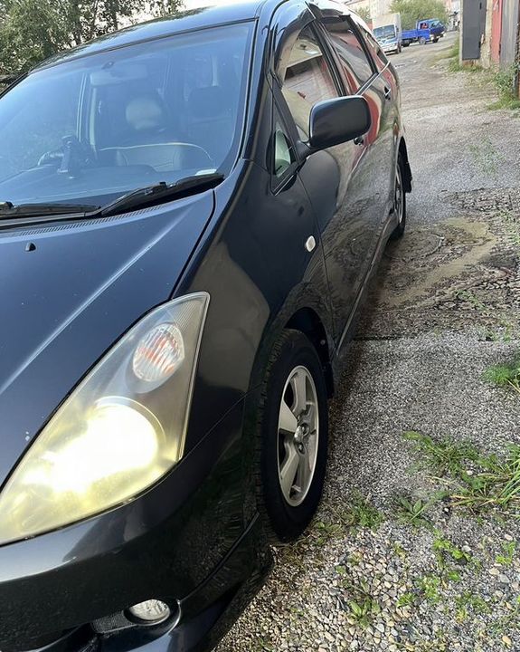 Toyota Wish I, 2003 год, 630 000 рублей, 4 фотография