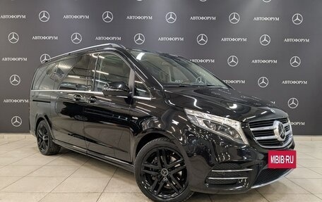 Mercedes-Benz V-Класс, 2017 год, 6 785 000 рублей, 3 фотография