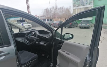Honda Freed I, 2010 год, 1 050 000 рублей, 8 фотография