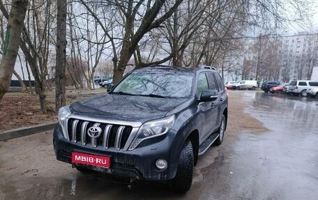 Toyota Land Cruiser Prado 150 рестайлинг 2, 2015 год, 3 900 000 рублей, 1 фотография