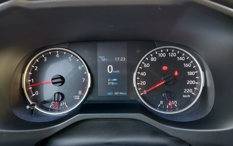 Toyota RAV4, 2021 год, 3 150 000 рублей, 6 фотография