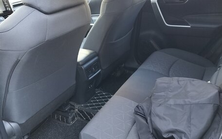 Toyota RAV4, 2021 год, 3 150 000 рублей, 4 фотография