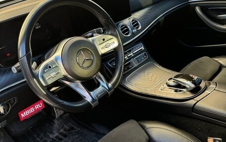 Mercedes-Benz E-Класс, 2019 год, 3 000 000 рублей, 13 фотография