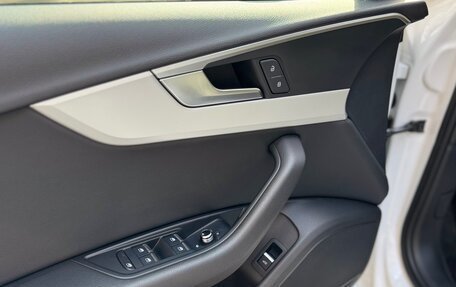 Audi A4, 2018 год, 2 590 000 рублей, 19 фотография