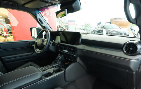 Toyota Land Cruiser Prado, 2024 год, 12 200 000 рублей, 16 фотография