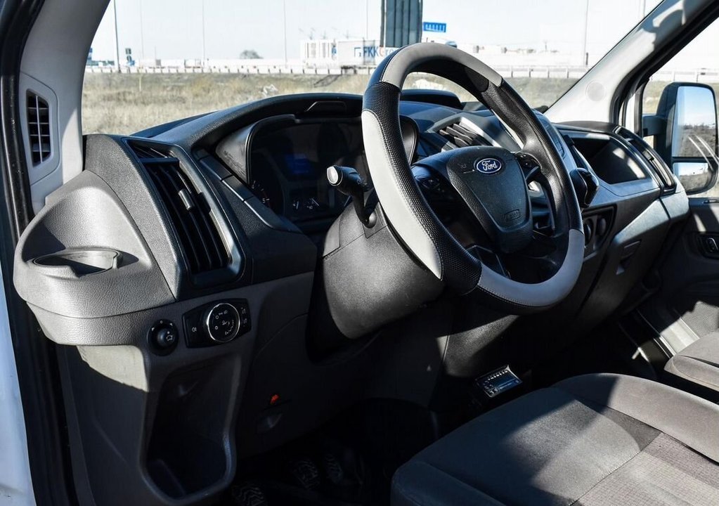 Ford Transit, 2022 год, 3 500 000 рублей, 5 фотография