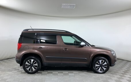 Skoda Yeti I рестайлинг, 2015 год, 1 099 000 рублей, 4 фотография