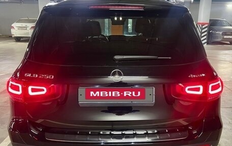 Mercedes-Benz GLB, 2019 год, 3 900 000 рублей, 4 фотография