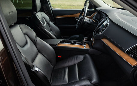 Volvo XC90 II рестайлинг, 2018 год, 4 405 500 рублей, 14 фотография