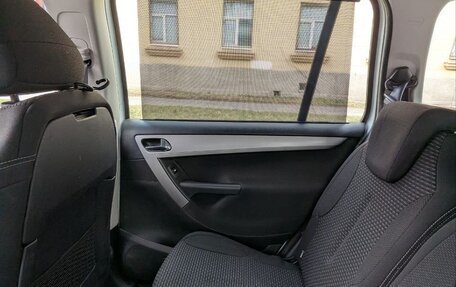 Citroen C4 Picasso II рестайлинг, 2012 год, 750 000 рублей, 9 фотография