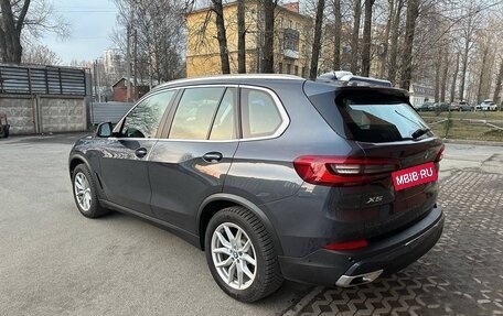 BMW X5, 2019 год, 5 240 000 рублей, 4 фотография