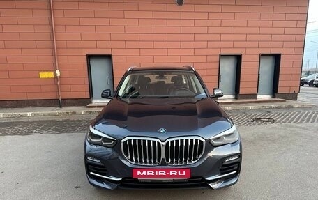 BMW X5, 2019 год, 5 240 000 рублей, 2 фотография
