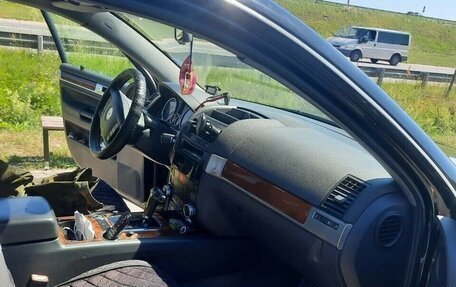 Volkswagen Touareg III, 2003 год, 650 000 рублей, 6 фотография