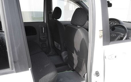 Toyota Sienta I, 2013 год, 1 099 000 рублей, 13 фотография