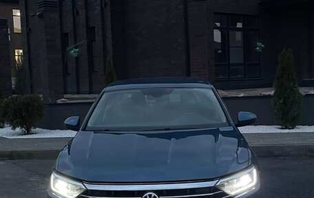 Volkswagen Jetta VII, 2018 год, 1 800 000 рублей, 2 фотография