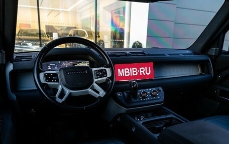 Land Rover Defender II, 2021 год, 5 499 000 рублей, 12 фотография