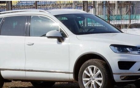 Volkswagen Touareg III, 2014 год, 1 650 000 рублей, 2 фотография