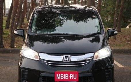 Honda Freed I, 2015 год, 830 000 рублей, 2 фотография
