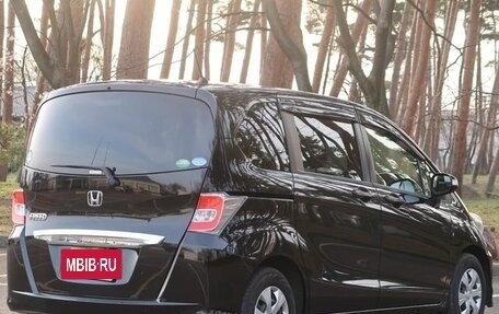 Honda Freed I, 2015 год, 830 000 рублей, 8 фотография