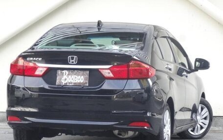 Honda Grace I, 2016 год, 900 000 рублей, 2 фотография