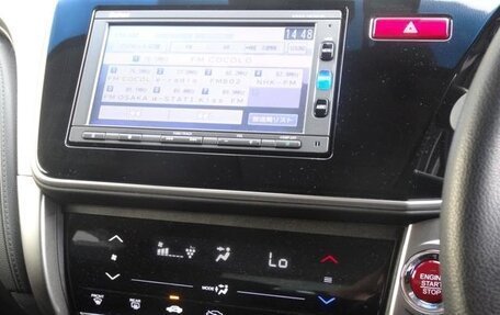 Honda Grace I, 2016 год, 900 000 рублей, 17 фотография