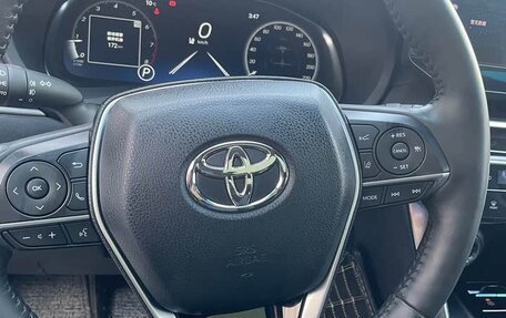 Toyota Venza, 2022 год, 3 750 000 рублей, 10 фотография