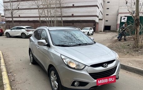 Hyundai ix35 I рестайлинг, 2010 год, 980 000 рублей, 4 фотография