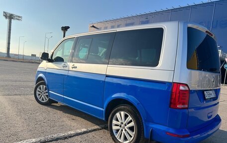 Volkswagen Multivan T6 рестайлинг, 2015 год, 3 600 000 рублей, 2 фотография